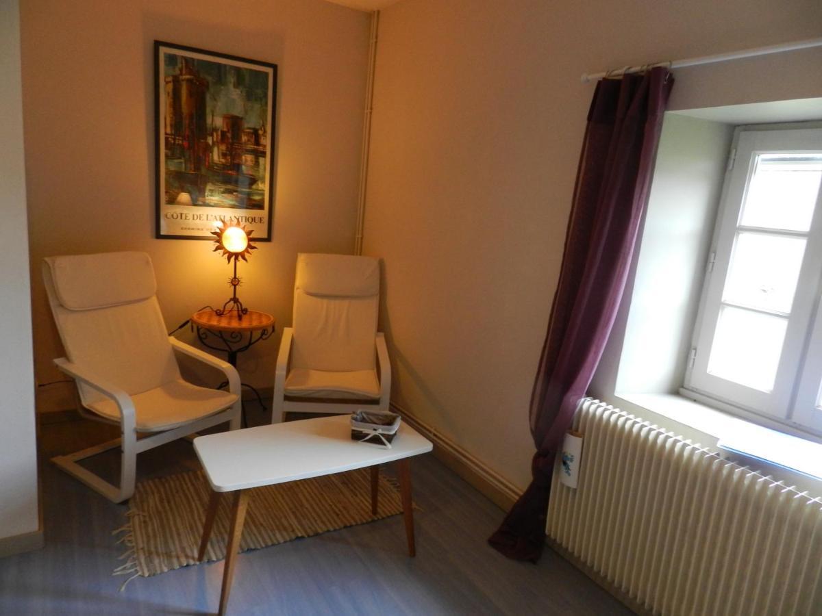 La Maison Des Escargots Blanzay Kamer foto