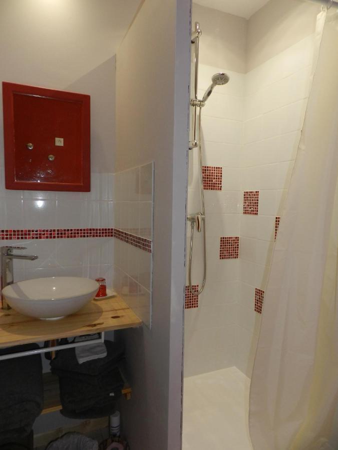 La Maison Des Escargots Blanzay Kamer foto