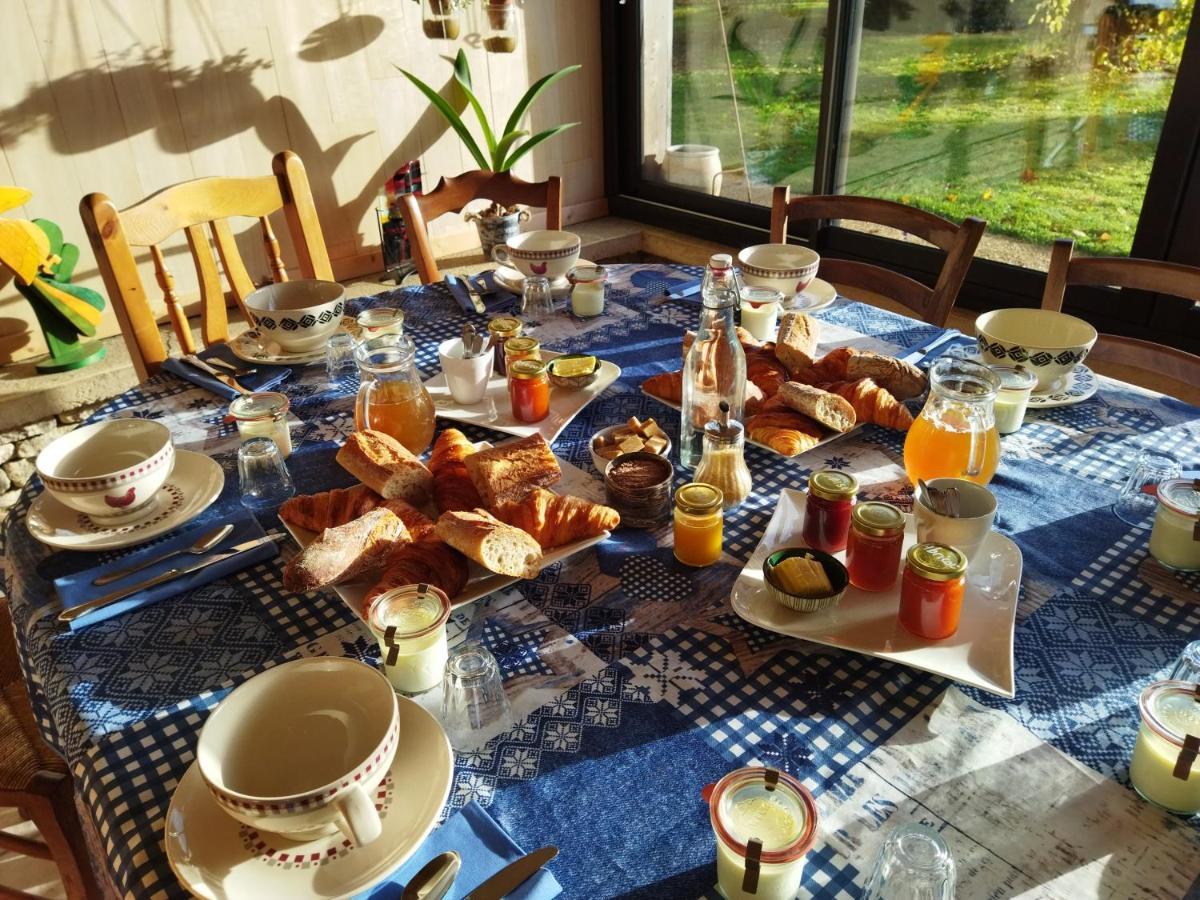 La Maison Des Escargots Blanzay Buitenkant foto